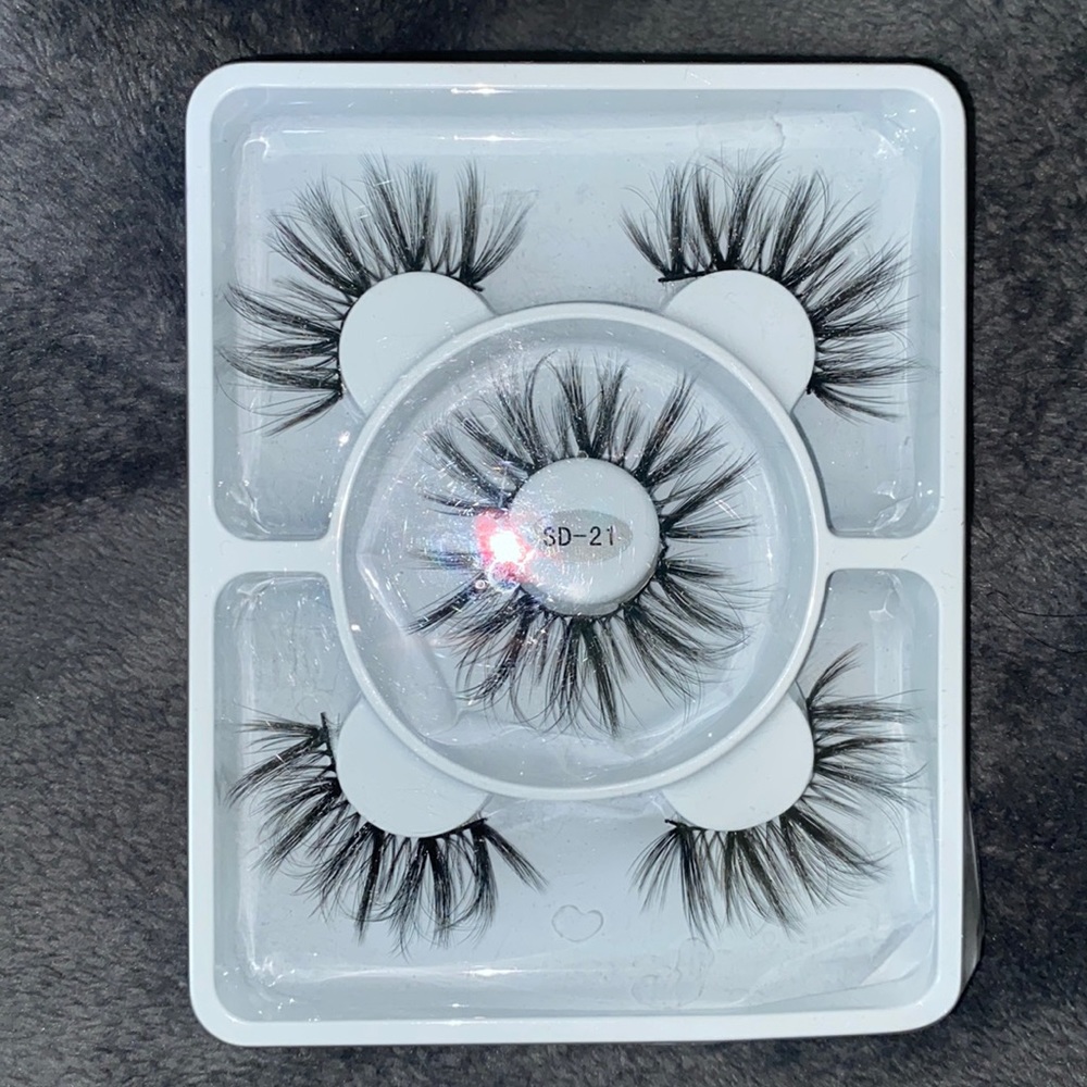 Mink eyelashes 4pk